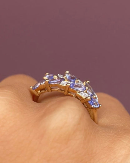 &quot;Maëlys&quot; Tanzanite &amp;amp; Diamond River Ring