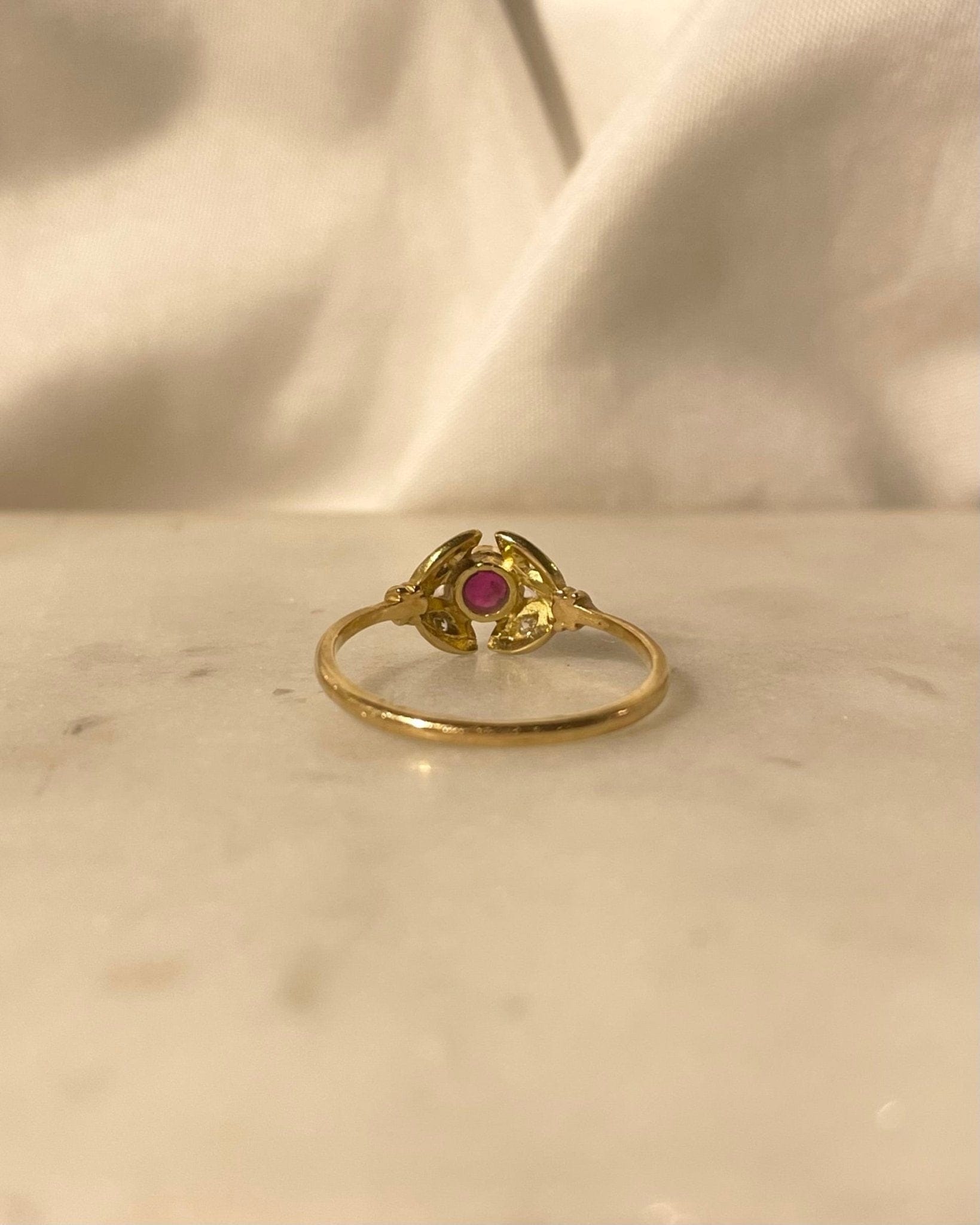 Bague Rubis 0.15 carat &amp; Diamants "Lise" - Elliade Paris
