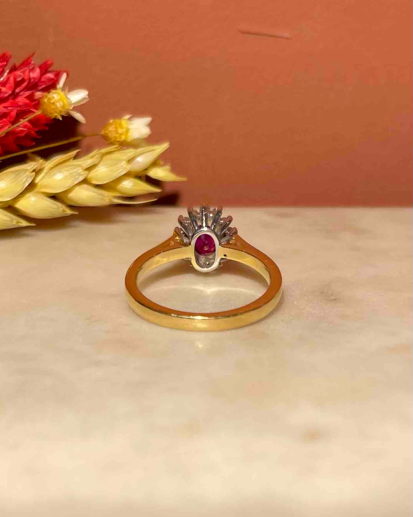 Anillo "Alice" con margaritas de rubí y diamantes
