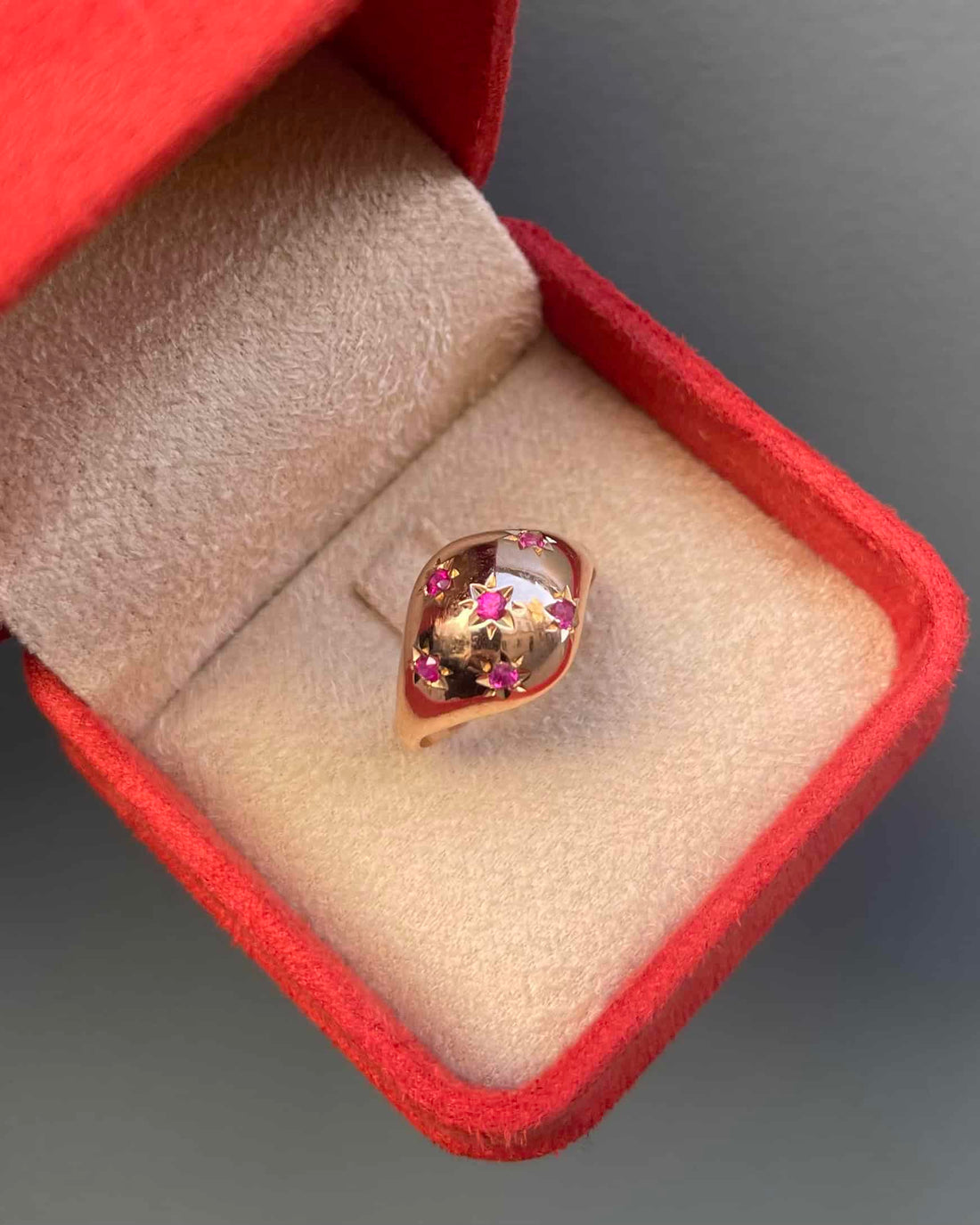 Bague Vintage Jonc Étoilé Rubis &quot;Jaya&quot;