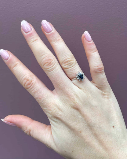 Bague Marguerite Saphir 0.50 Carat &amp; Diamants &quot;Hemma&quot;