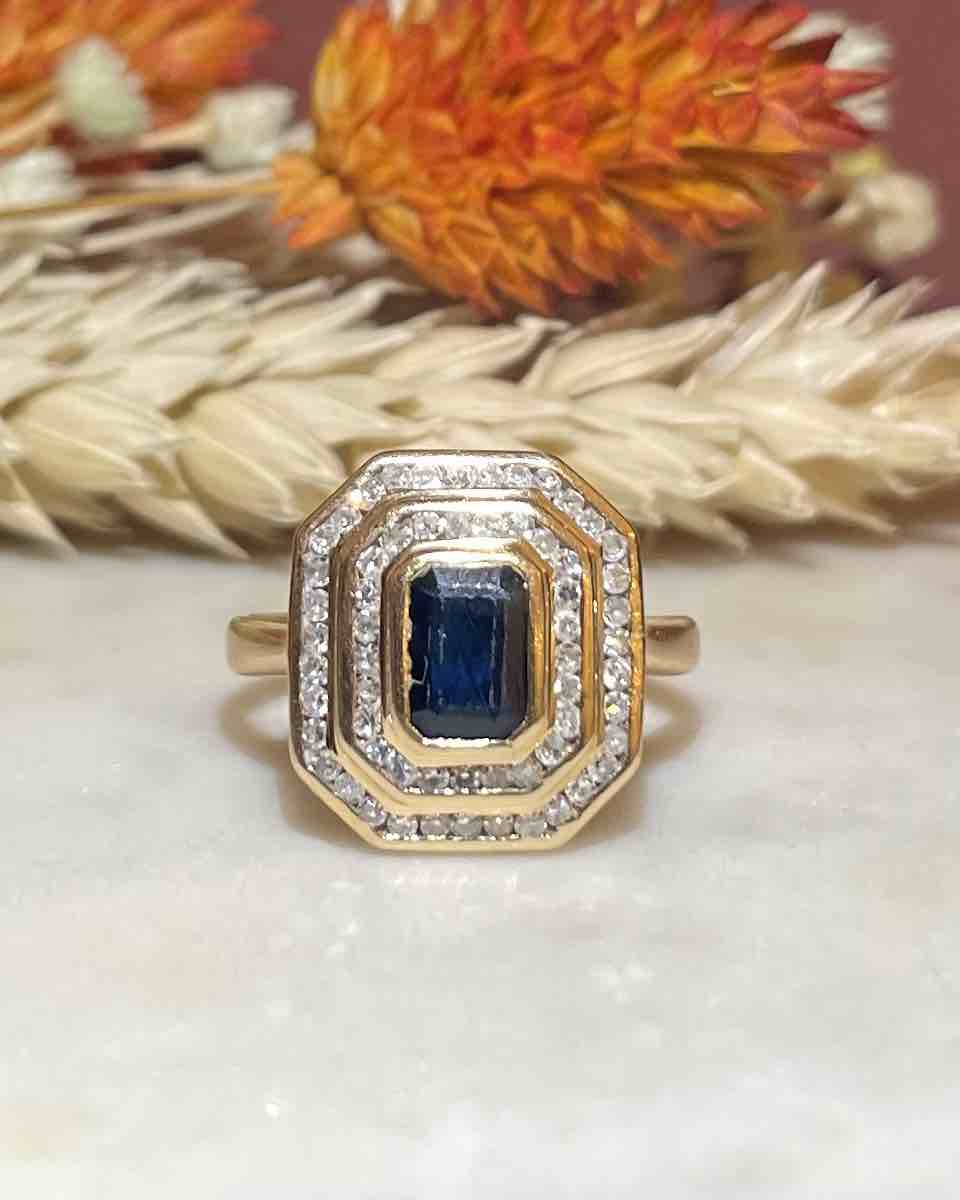 Bague Art-Déco Saphir et 60 Diamants "July"