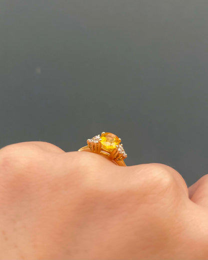 Bague Trilogie Saphir Jaune 1.40 carat &amp; 6 Diamants &quot;Mira&quot;