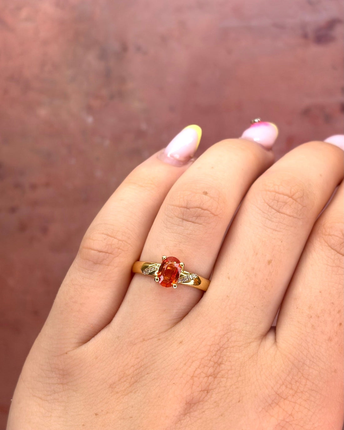 Bague Saphir Mandarine 0.90 carat &amp; Diamants "Camille" - Elliade Paris