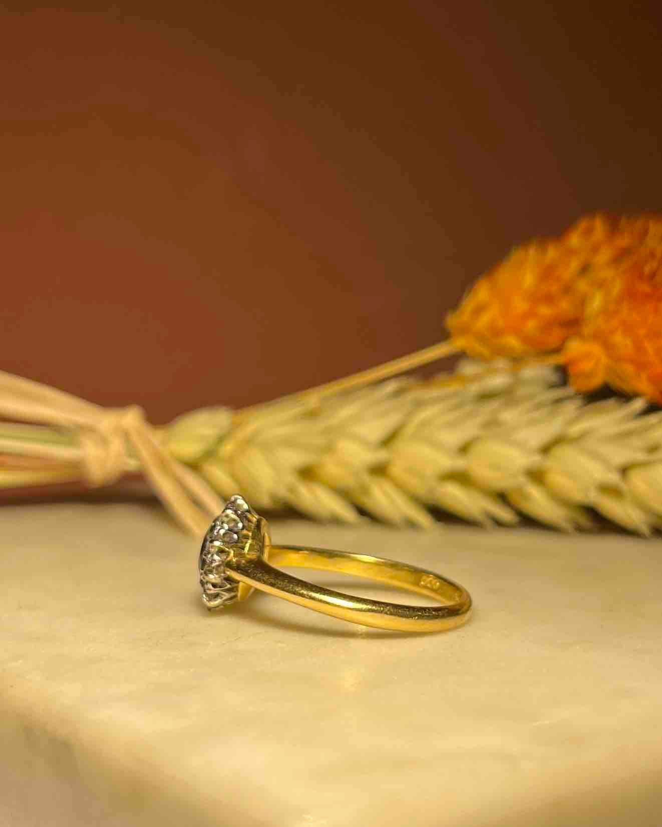 Bague Marguerite Saphir &amp; Diamants &quot;Mavis&quot;