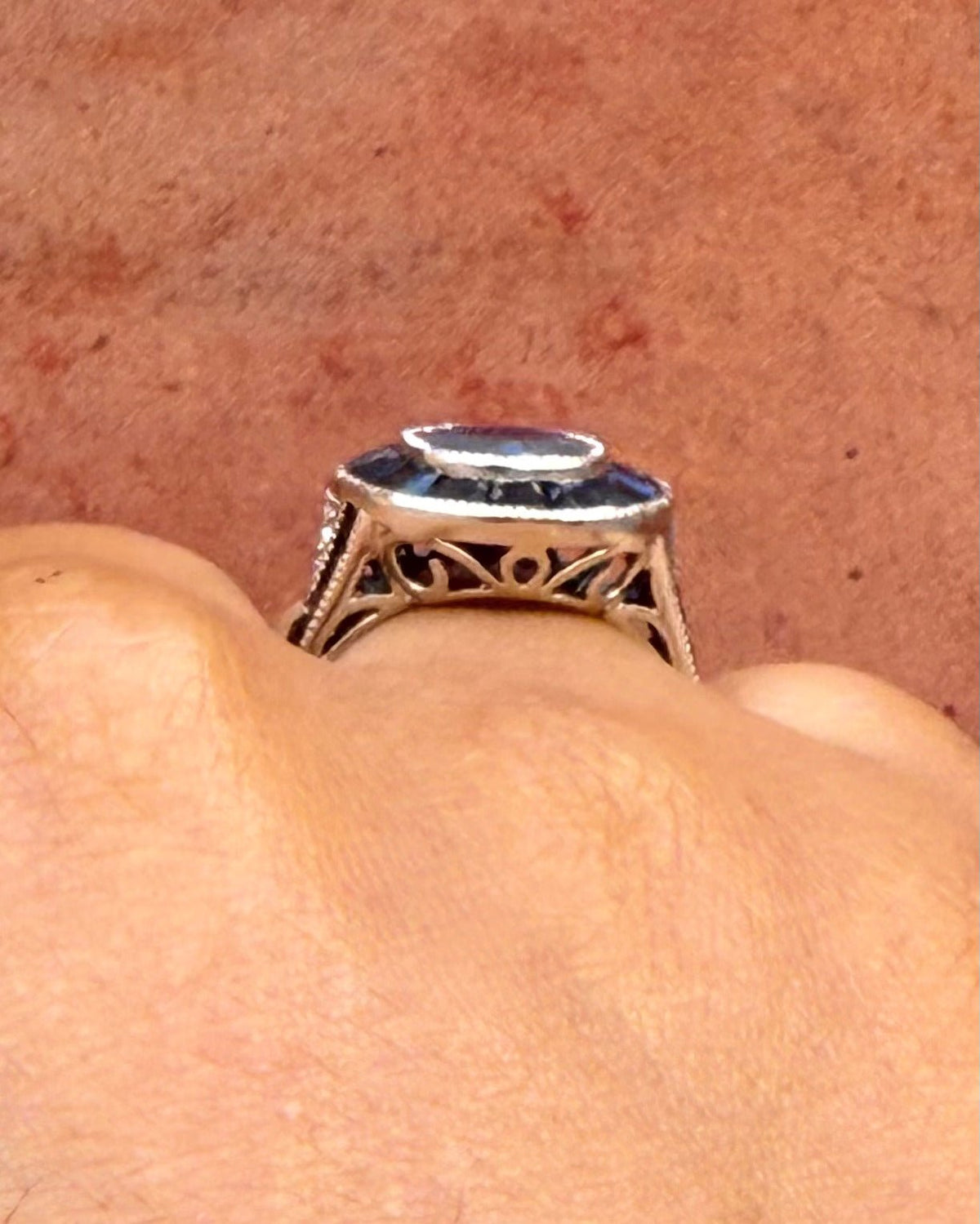 Bague Saphirs Ceylan 5.48 carats &amp; Diamants "Anne-Lise" - Elliade Paris