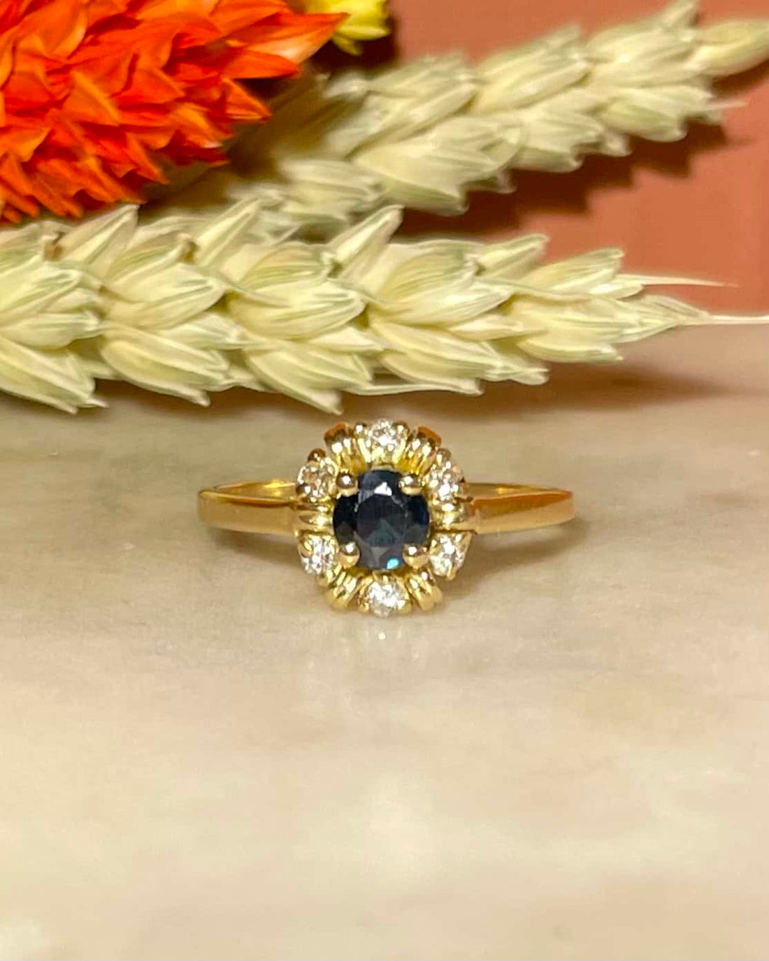Bague Marguerite Saphir &amp; Diamants &quot;Laurence&quot;