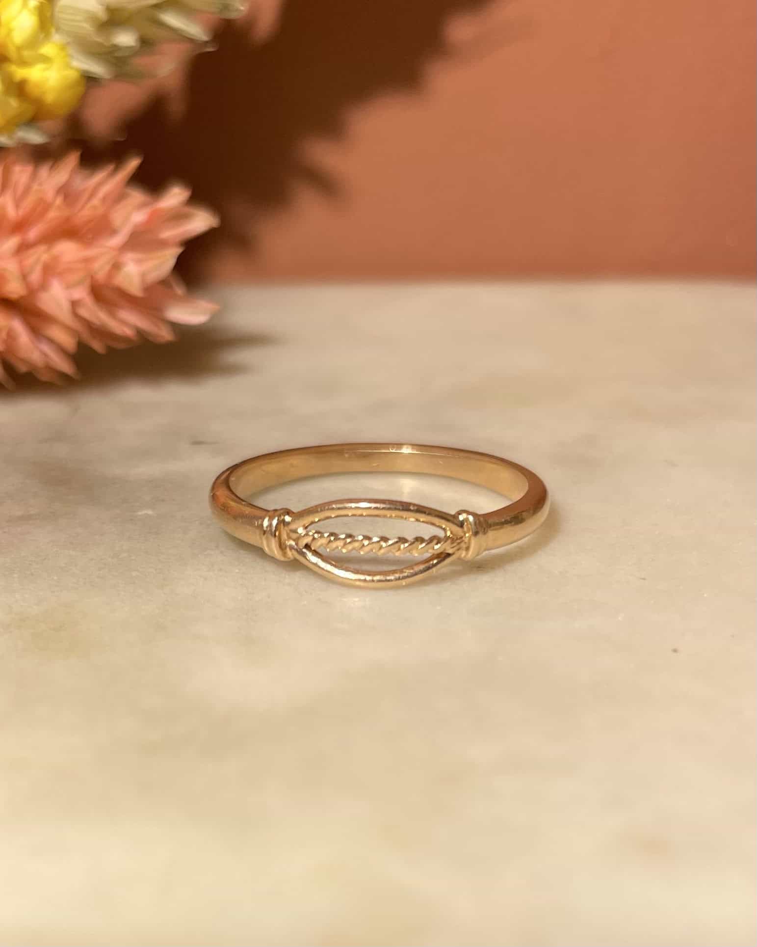 Bague Vintage ajourée "Sana"