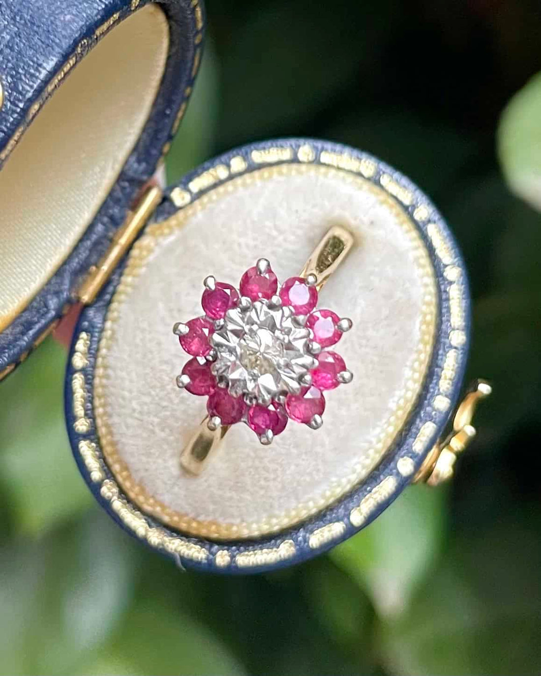Bague Marguerite Rubis &amp; Diamants &quot;Ozalée&quot;