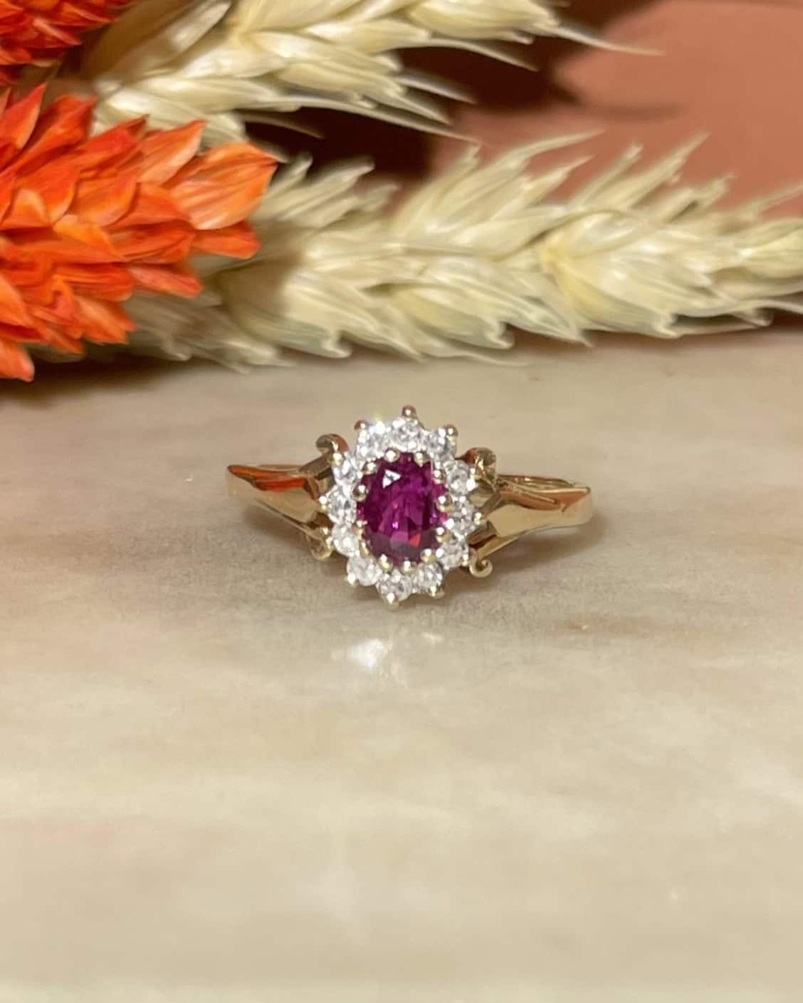 Bague Marguerite Rubis &amp; 12 Diamants "Annamé" - Elliade Paris