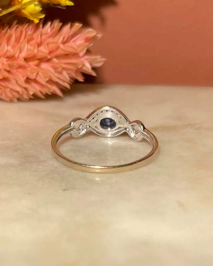 Bague Vintage Saphir 0.40 carat &amp; Diamants &quot;Damaris&quot;