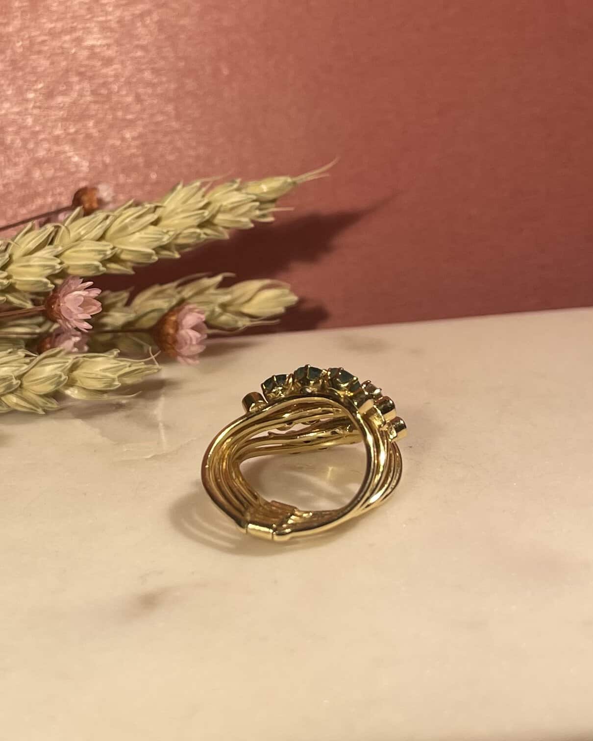 Bague Semainier Émeraudes 0.90 carat &amp; Diamants 0.63 carat "Sadia" - Elliade Paris