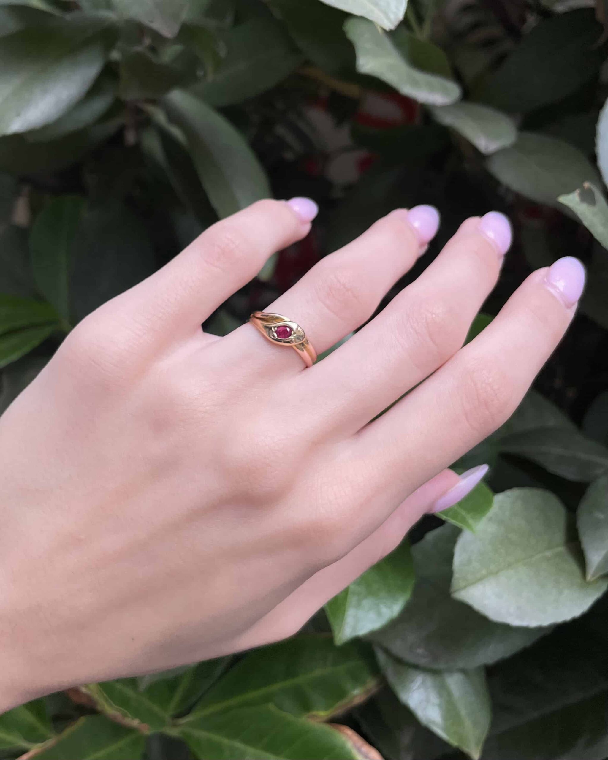 Bague Jonc Serpent Rubis "Lou-Ange" - Elliade Paris