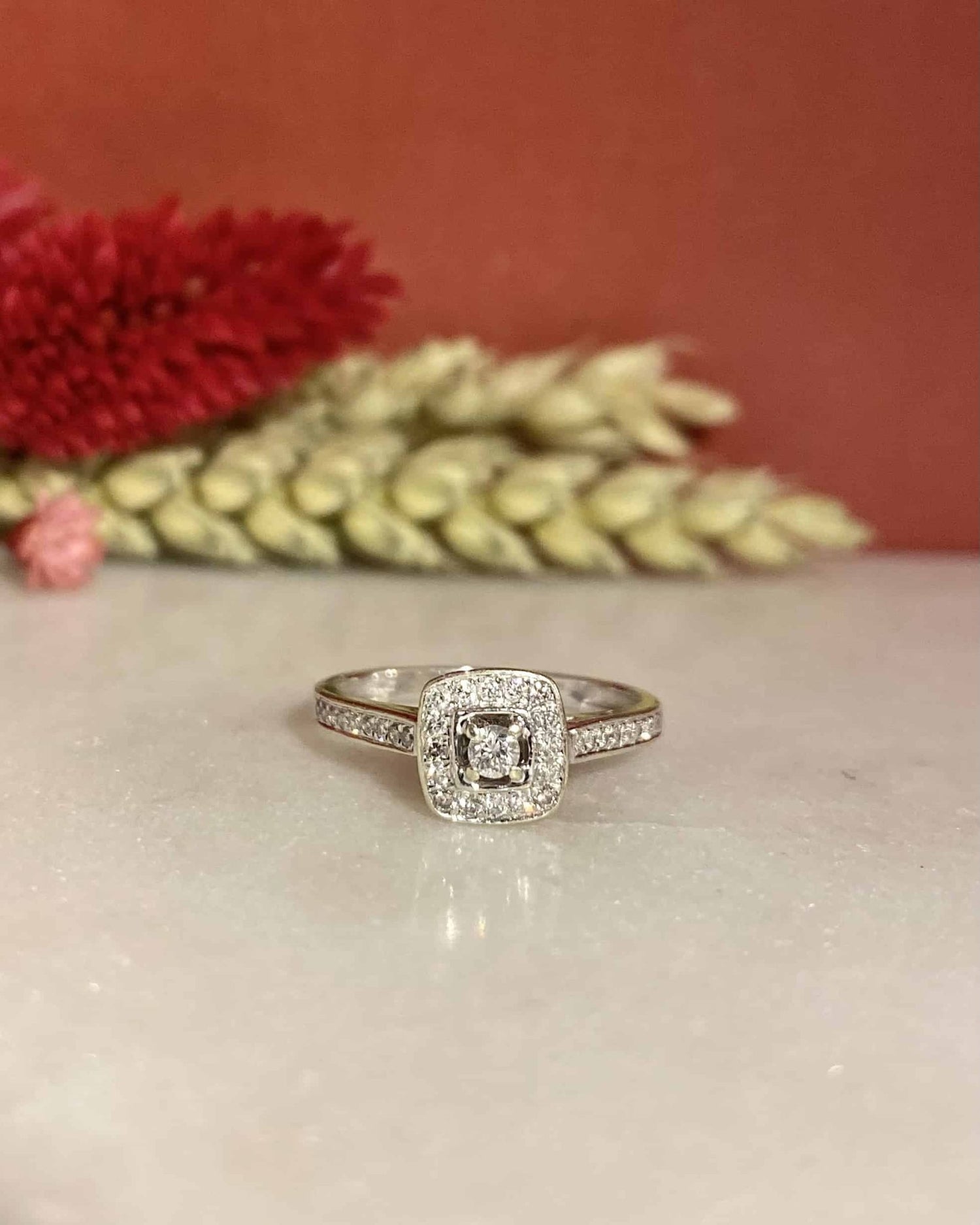 Bague Solitaire 35 Diamants &quot;Gwenael&quot; - Elliade Paris