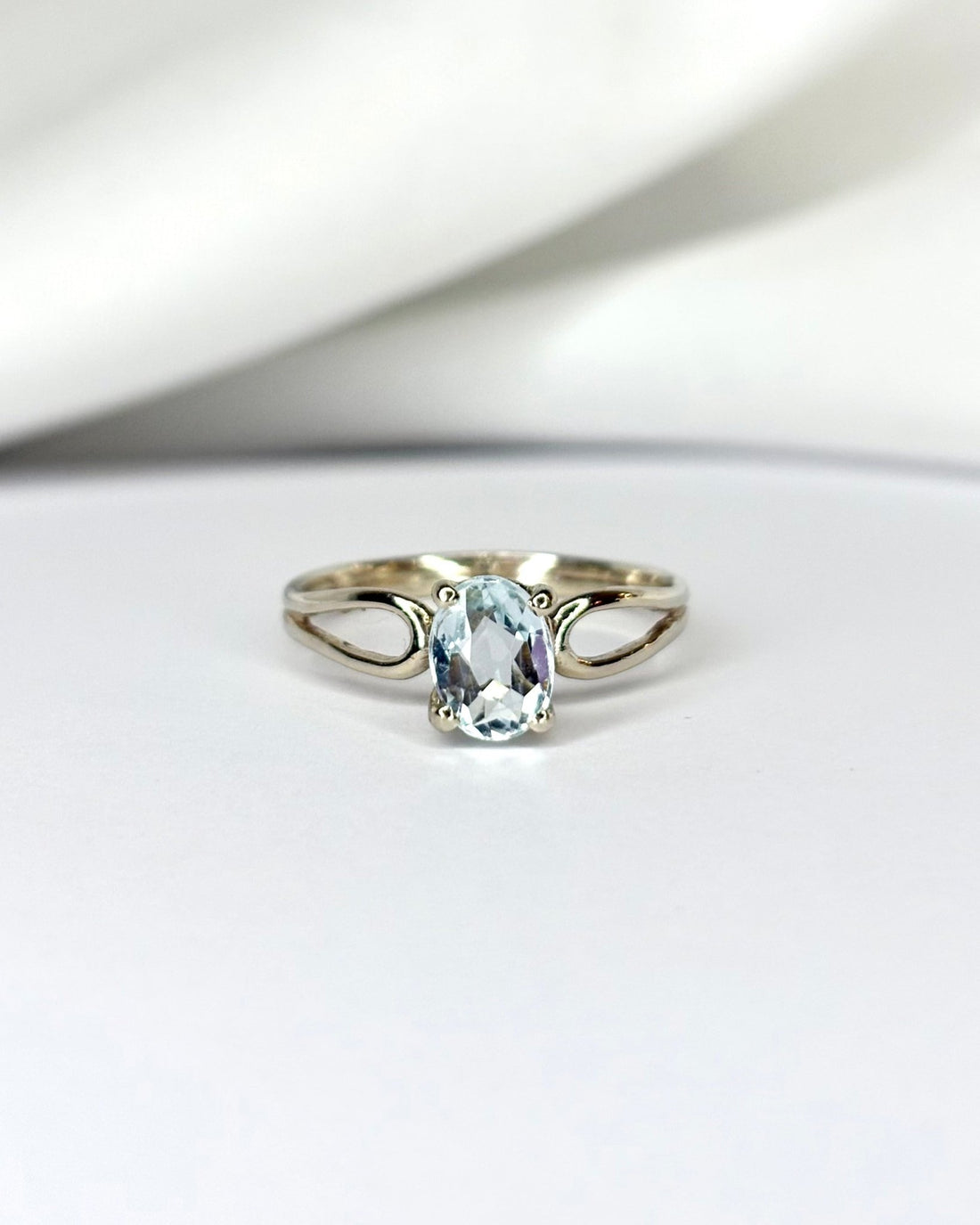Bague Solitaire Aigue - Marine 0.60 carat “Sheryll” - Elliade Paris