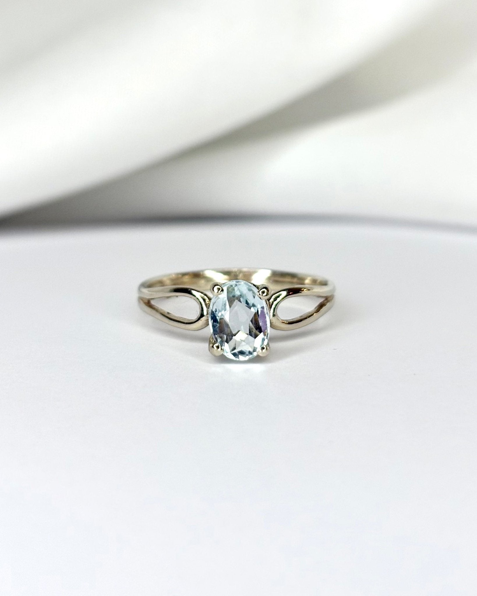 Bague Solitaire Aigue - Marine 0.60 carat “Sheryll” - Elliade Paris