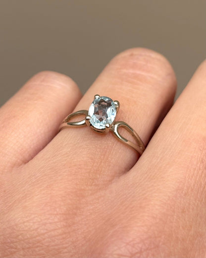 Bague Solitaire Aigue - Marine 0.60 carat “Sheryll” - Elliade Paris