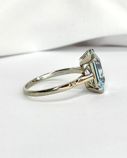 Bague Solitaire Aigue - Marine 4.35 carats "Ilda" - Elliade Paris