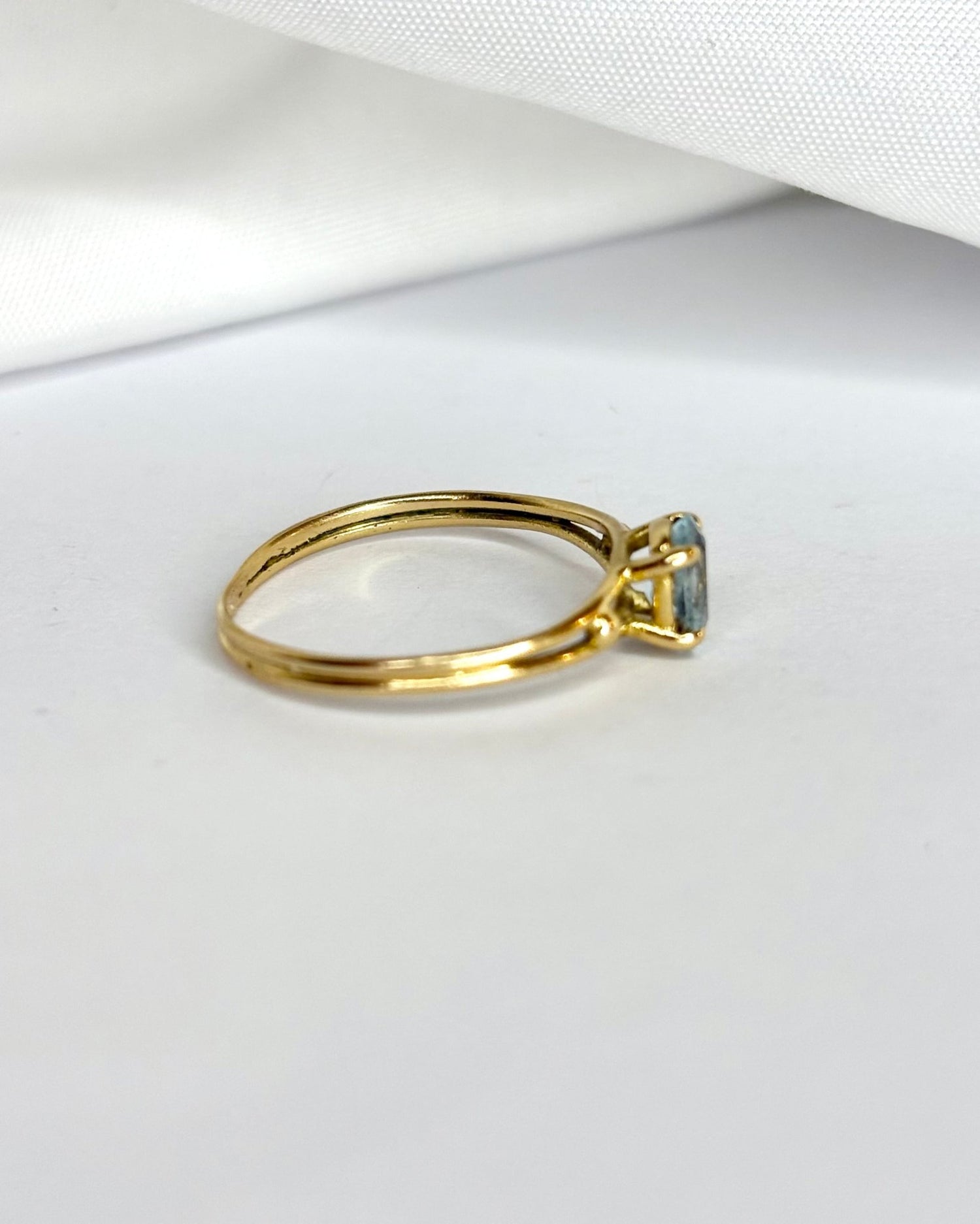 Bague Solitaire Aigue - Marine “Sharen” - Elliade Paris