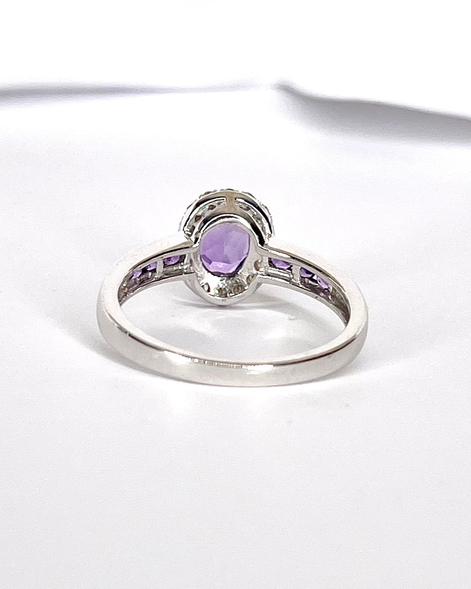 Bague Solitaire Améthyste 0.67 carat &amp; Diamants "Françoise" - Elliade Paris