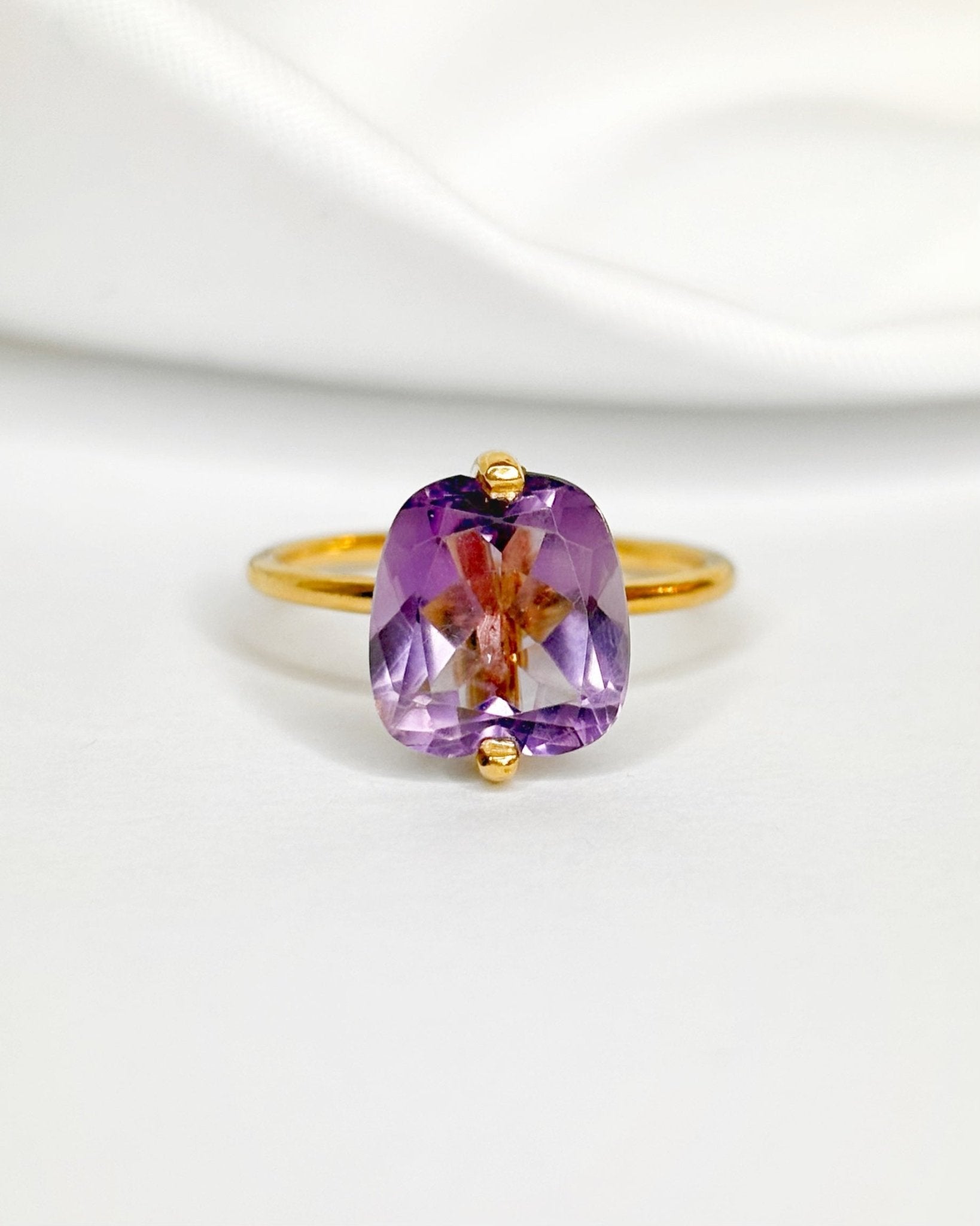 Bague Solitaire Améthyste 4 carats "Maïtena" - Elliade Paris
