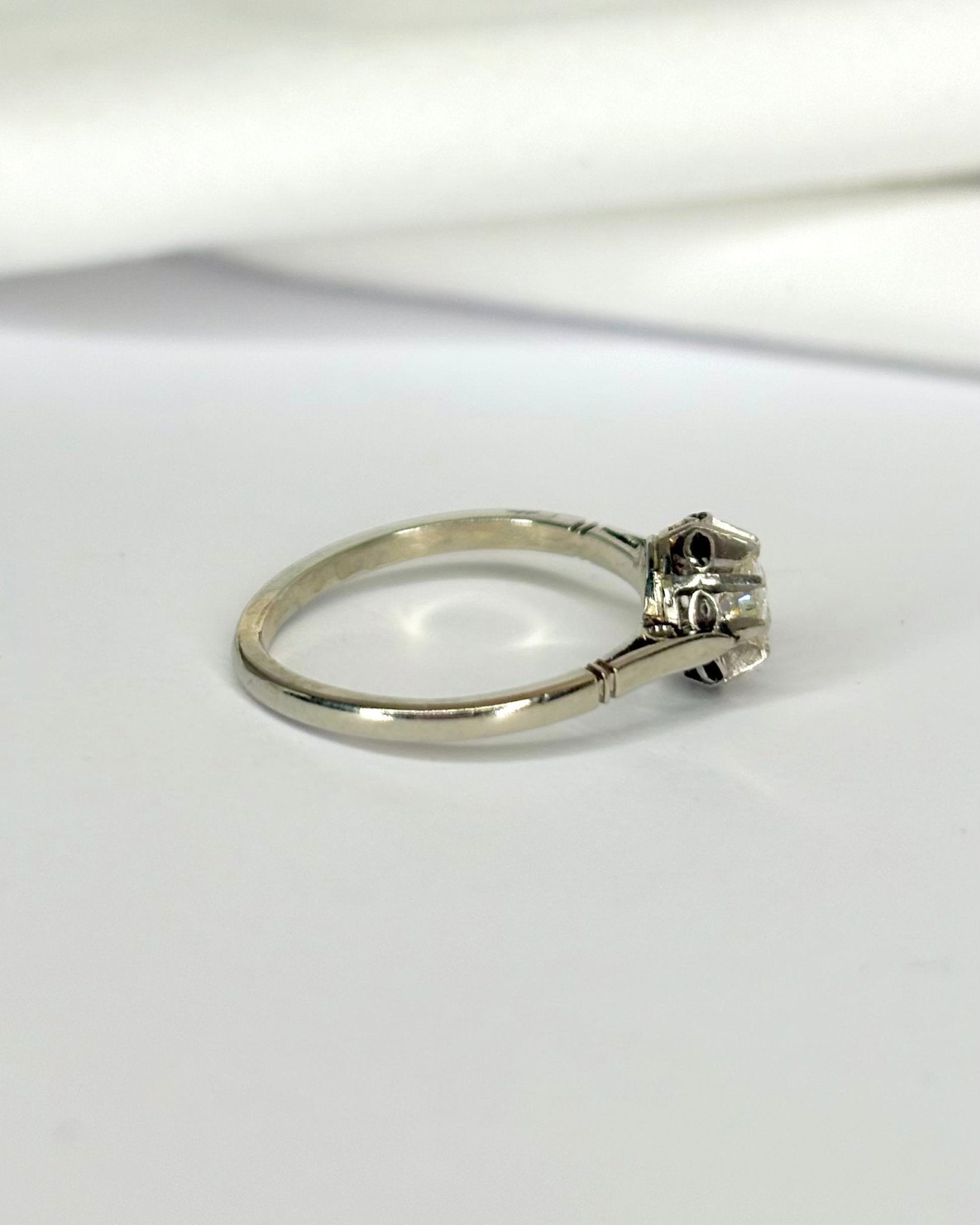 Bague Solitaire Art Déco Diamant 0.25 carat "Anastasia" - Elliade Paris