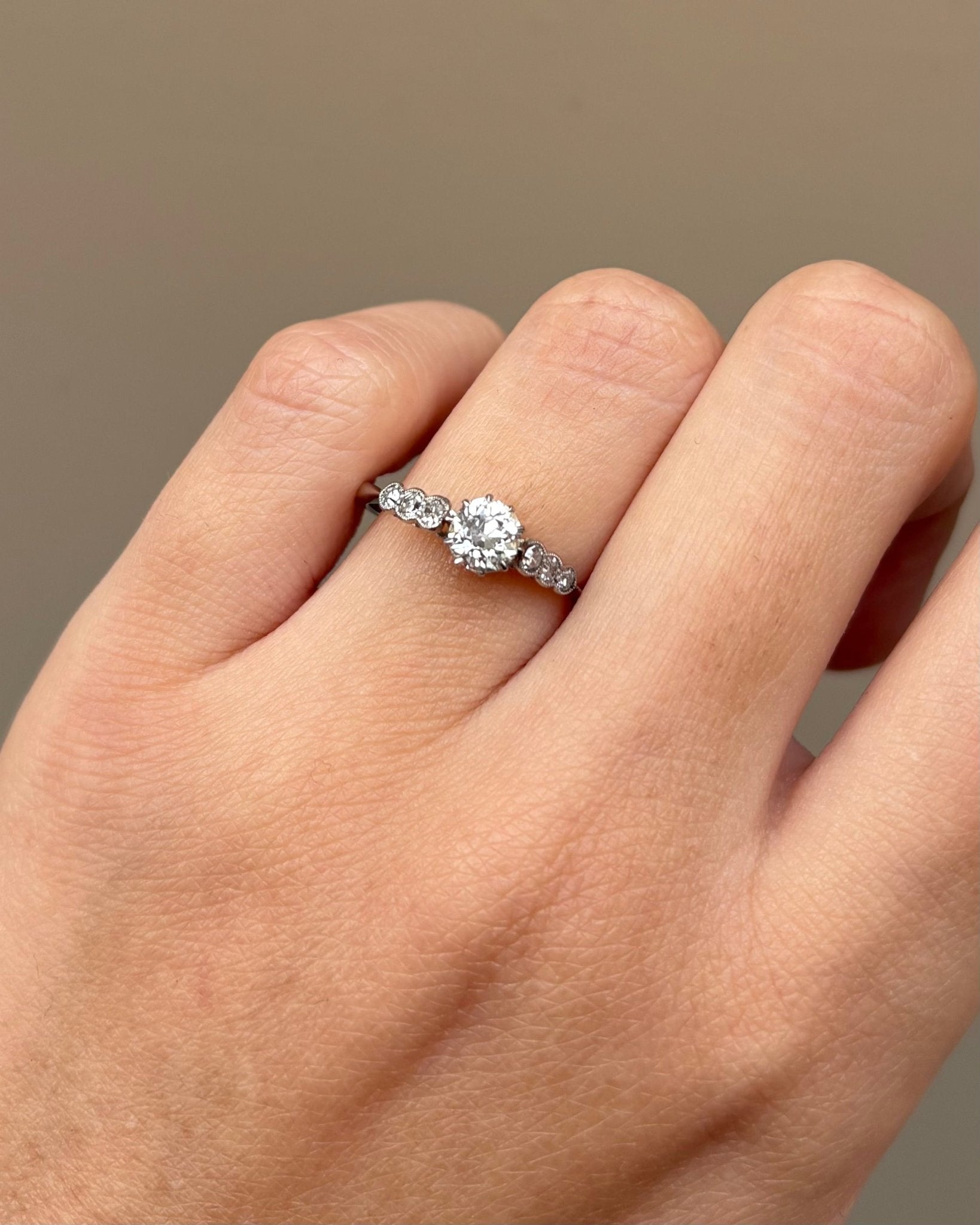 Bague Solitaire Art - déco Diamants 0.59 carat &quot;Maeve&quot; - Elliade Paris