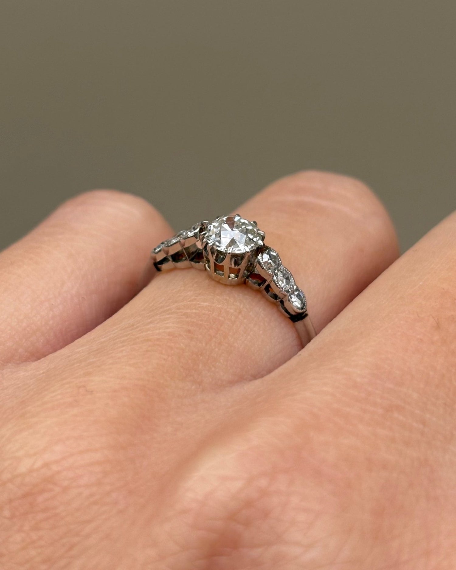 Bague Solitaire Art - déco Diamants 0.59 carat &quot;Maeve&quot; - Elliade Paris