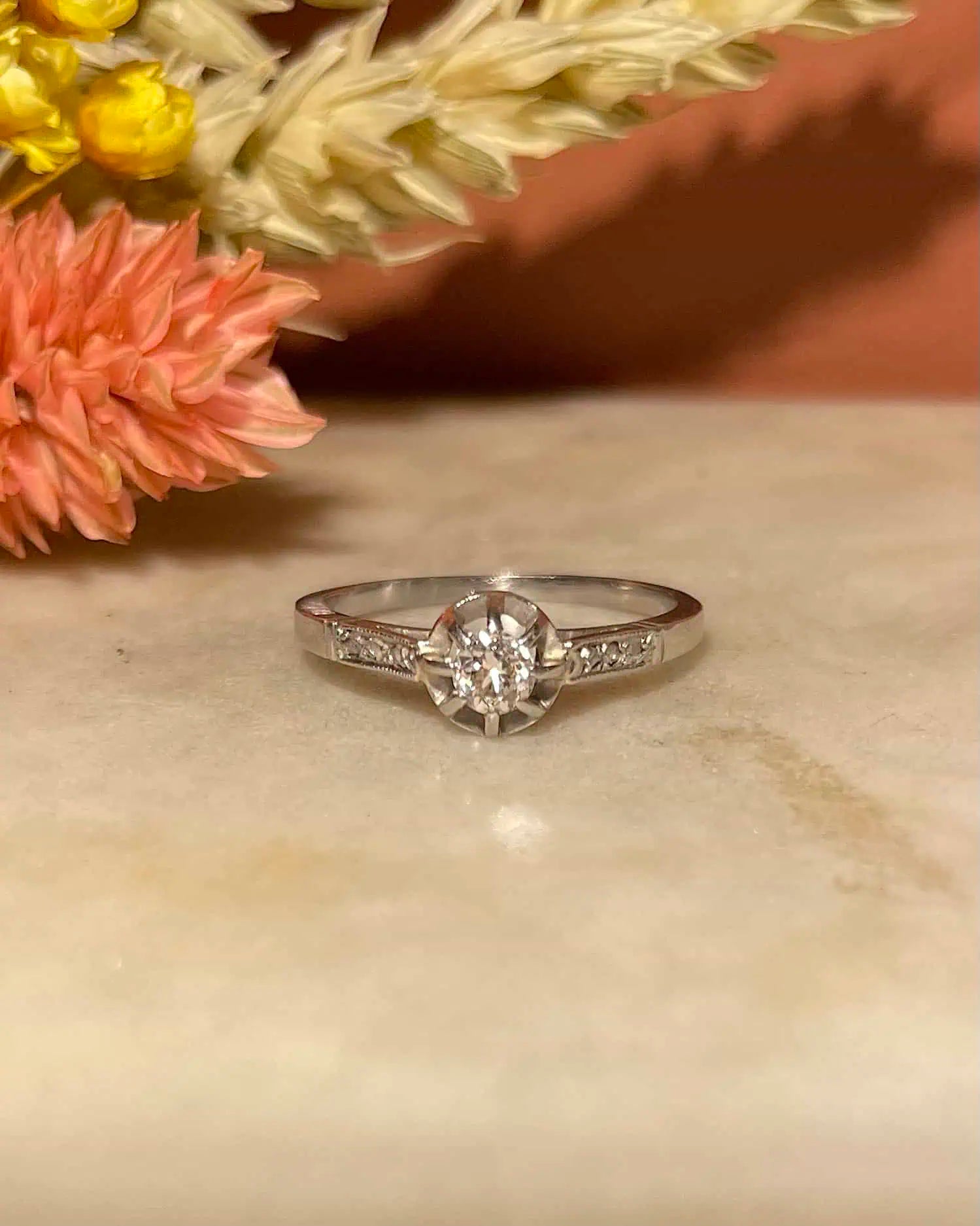 Bague Solitaire Art - Deco Vintage Diamants "Freja" - Elliade Paris