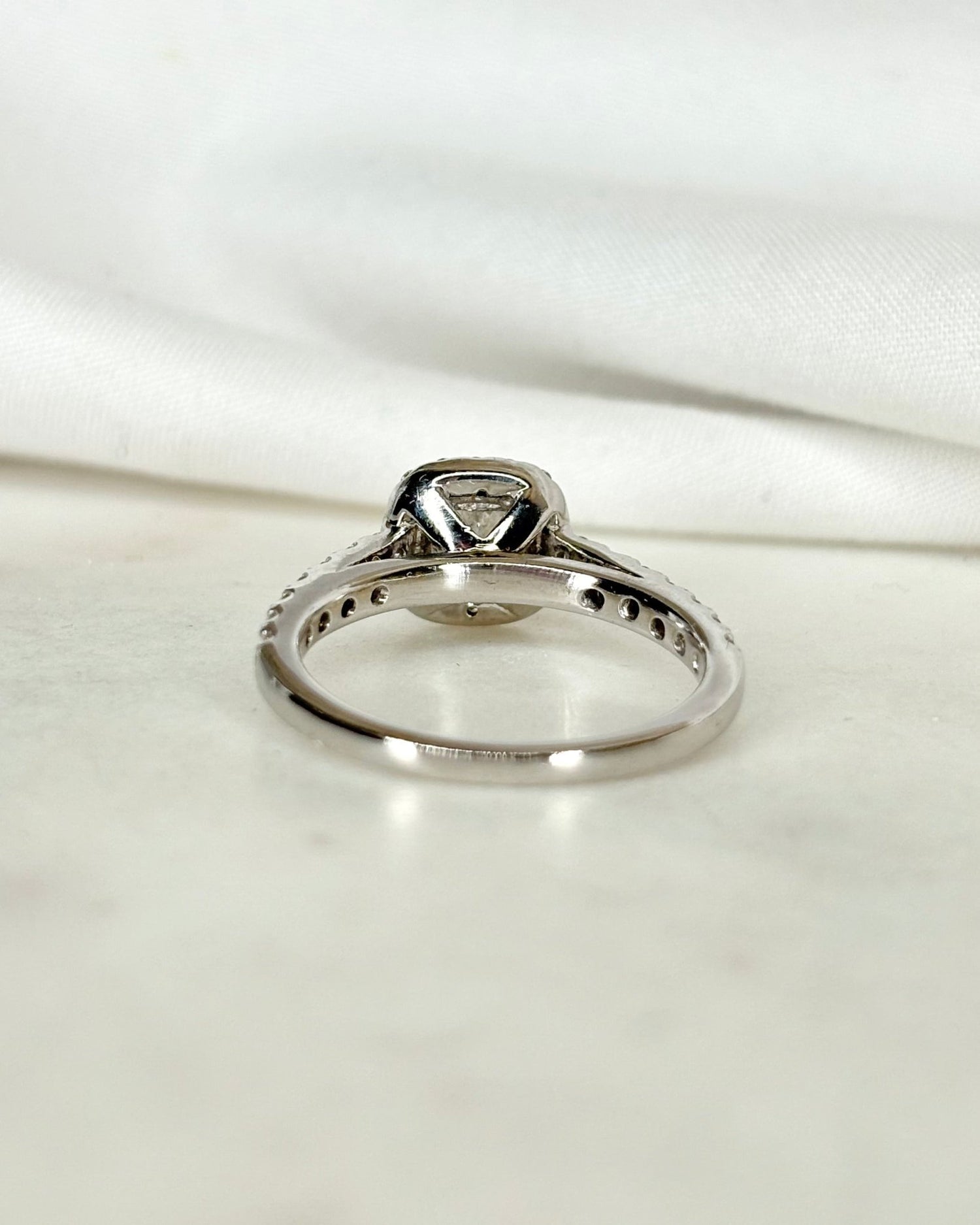 Bague Solitaire Auréole Diamants 1.14 carat &quot;Murielle&quot; - Elliade Paris