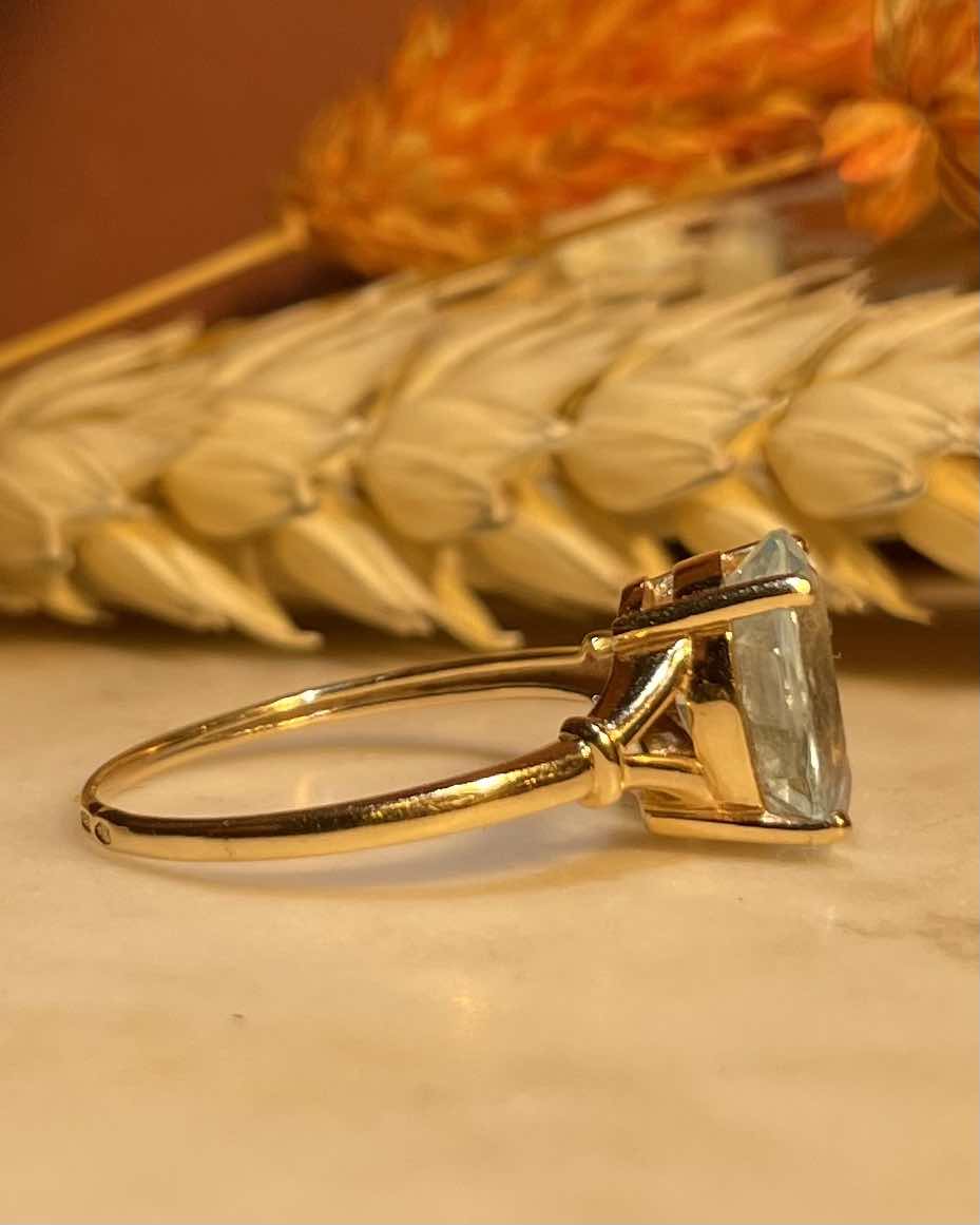 Bague Solitaire Topaze 3 carats &quot;Cataleya&quot;