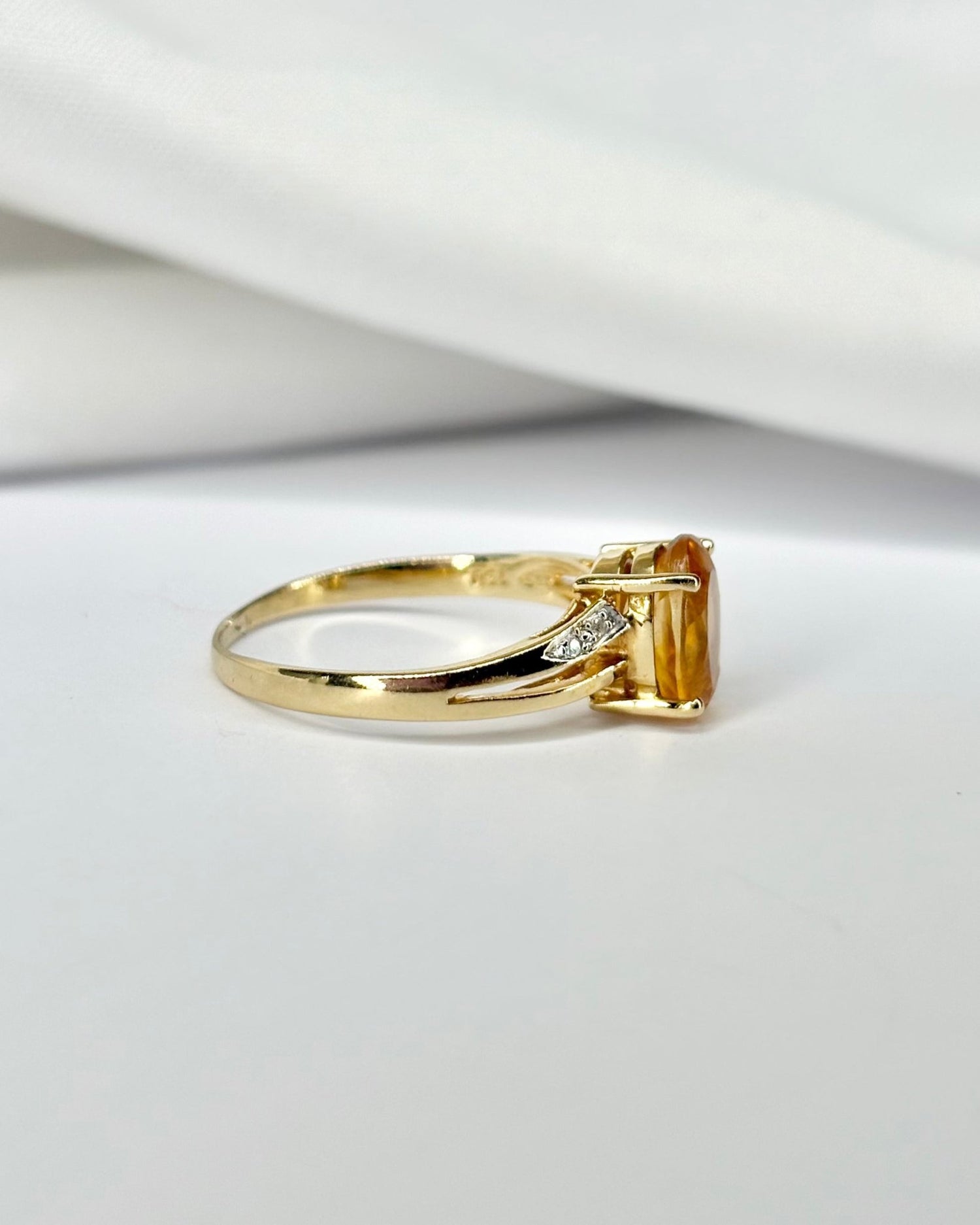 Bague Solitaire Citrine 1.10 carat &amp; Diamants &quot;Nala&quot; - Elliade Paris