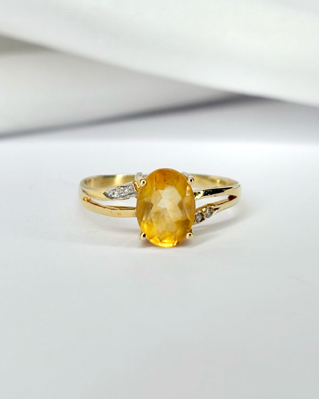 Bague Solitaire Citrine 1.10 carat &amp; Diamants &quot;Nala&quot; - Elliade Paris