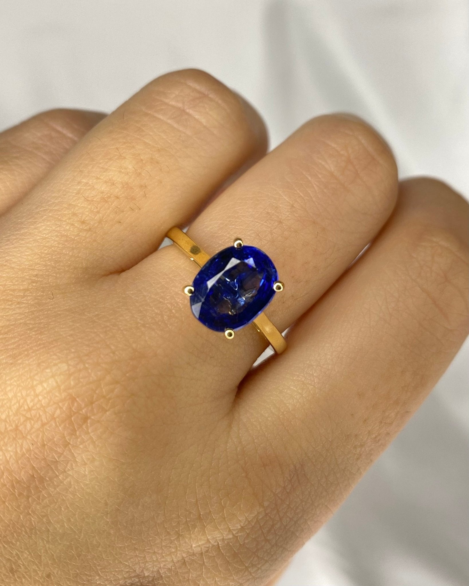 Bague Solitaire Cyanite 2.85 carats &quot;Misha&quot; - Elliade Paris