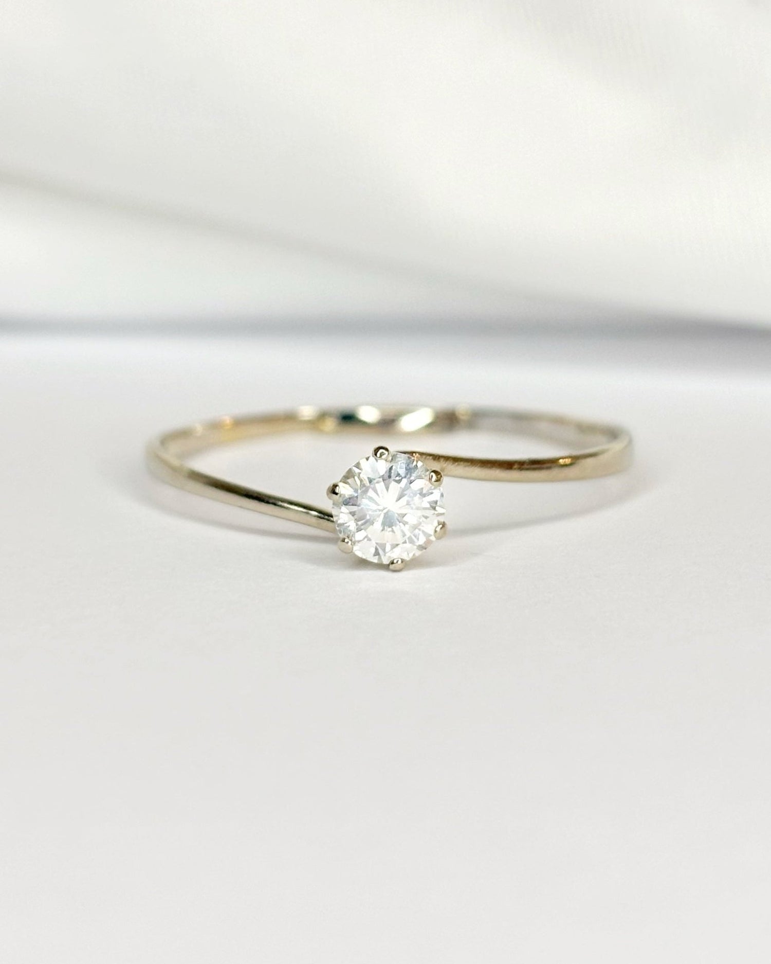 Bague Solitaire Diamant 0.33 carat "Millie" - Elliade Paris