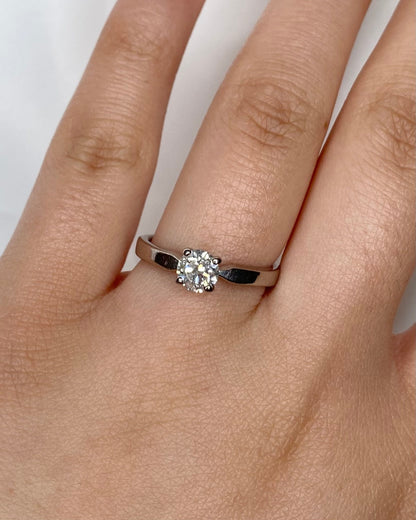 Bague Solitaire Diamant 0.65 carat "Flavie" - Elliade Paris
