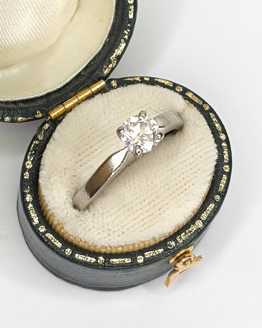 Bague Solitaire Diamant 0.65 carat "Flavie" - Elliade Paris
