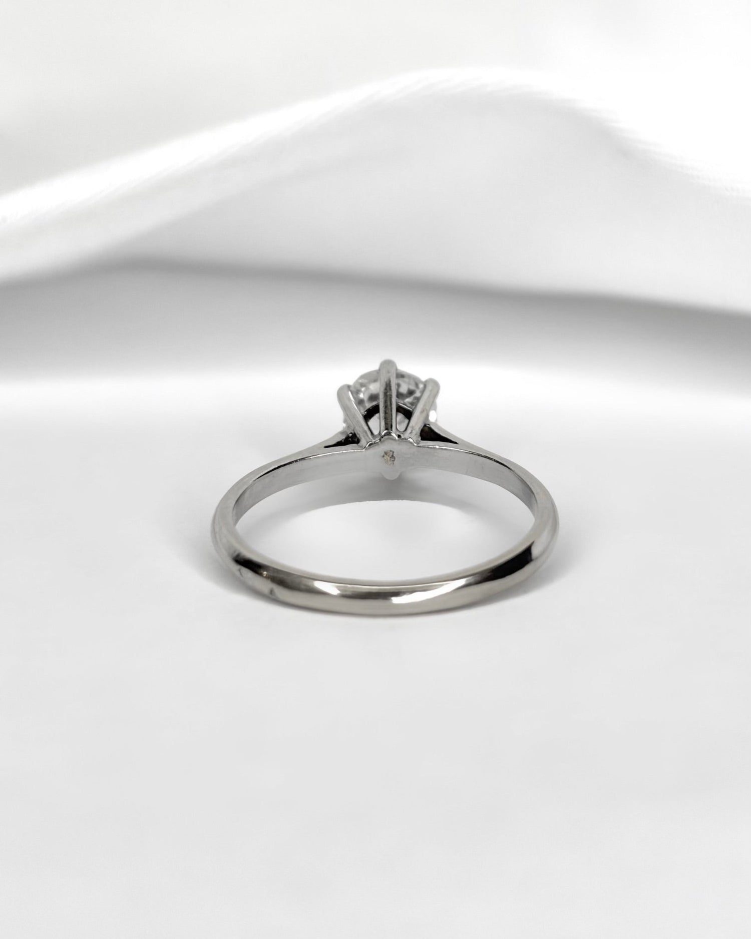 Bague Solitaire Diamant 0.90 carat "Elia" - Elliade Paris