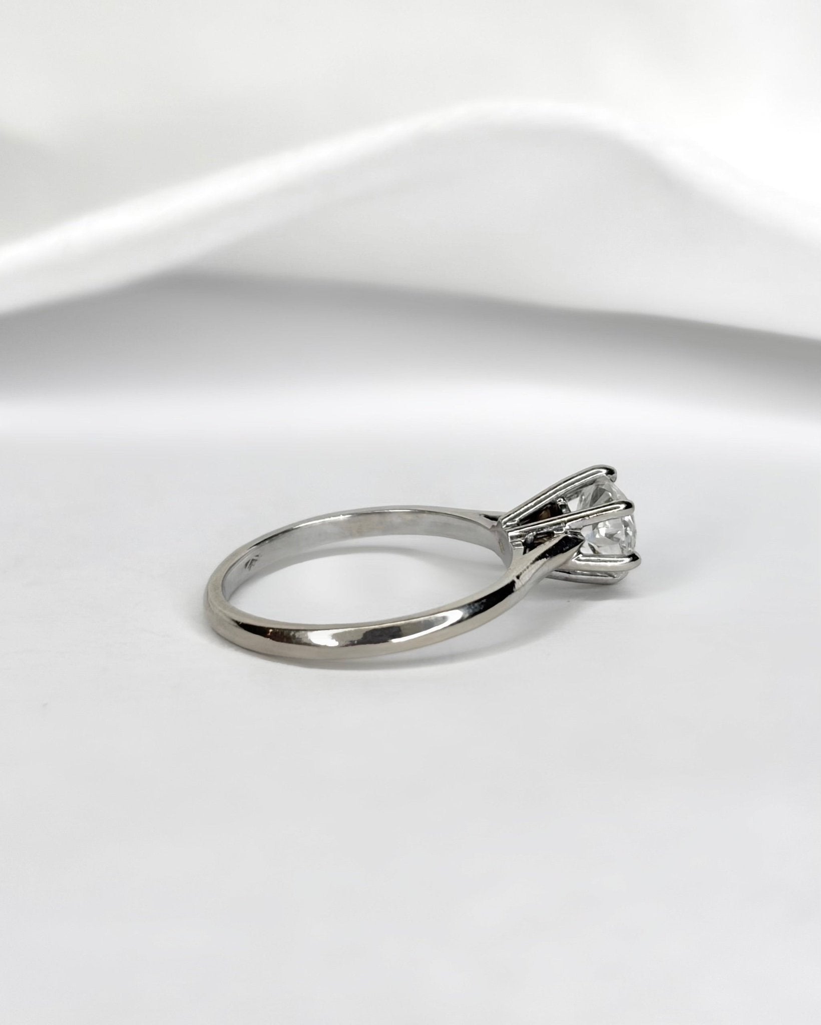Bague Solitaire Diamant 0.90 carat "Elia" - Elliade Paris