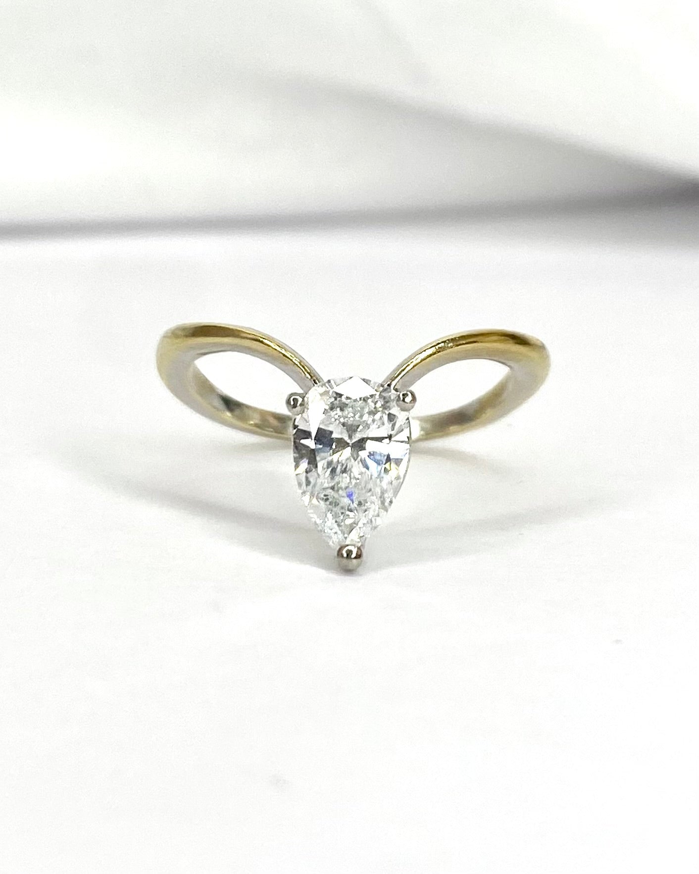 Bague Solitaire Diamant 0.92 carat "Naomi" - Elliade Paris