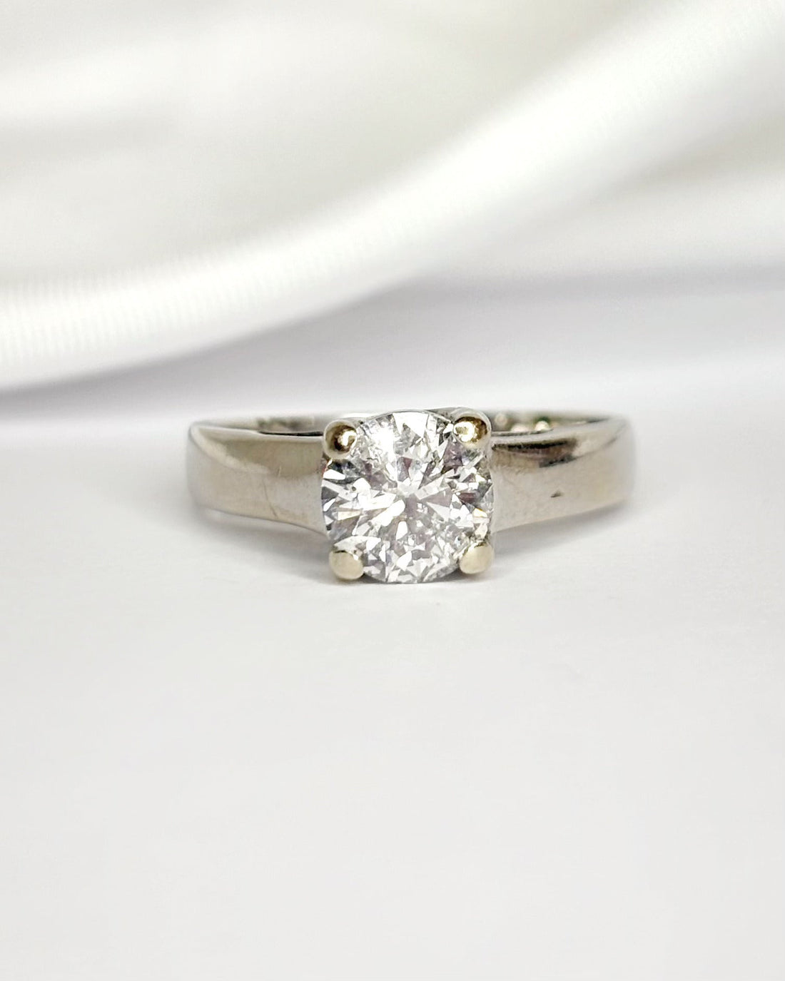Bague Solitaire Diamant 0.96 carat "Elisabeth" - Elliade Paris