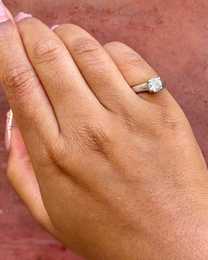 Bague Solitaire Diamant 0.96 carat "Elisabeth" - Elliade Paris