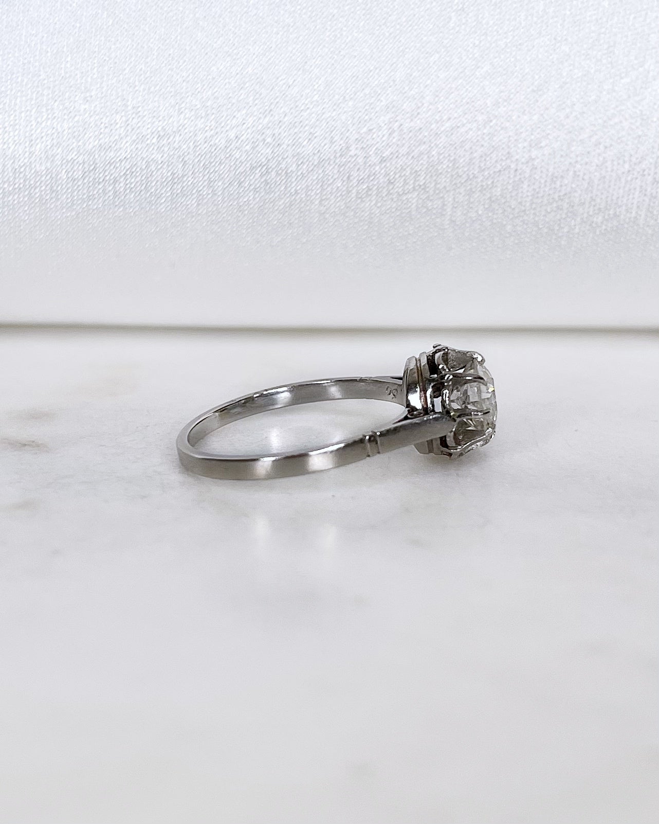 Bague Solitaire Diamant Taille ancienne 1 carat &quot;Angie&quot; - Elliade Paris