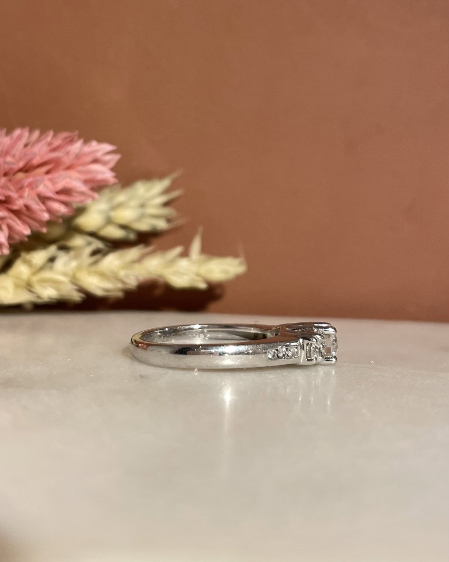 Bague Solitaire Diamants 0.69 carat &quot;Flavia&quot; - Elliade Paris
