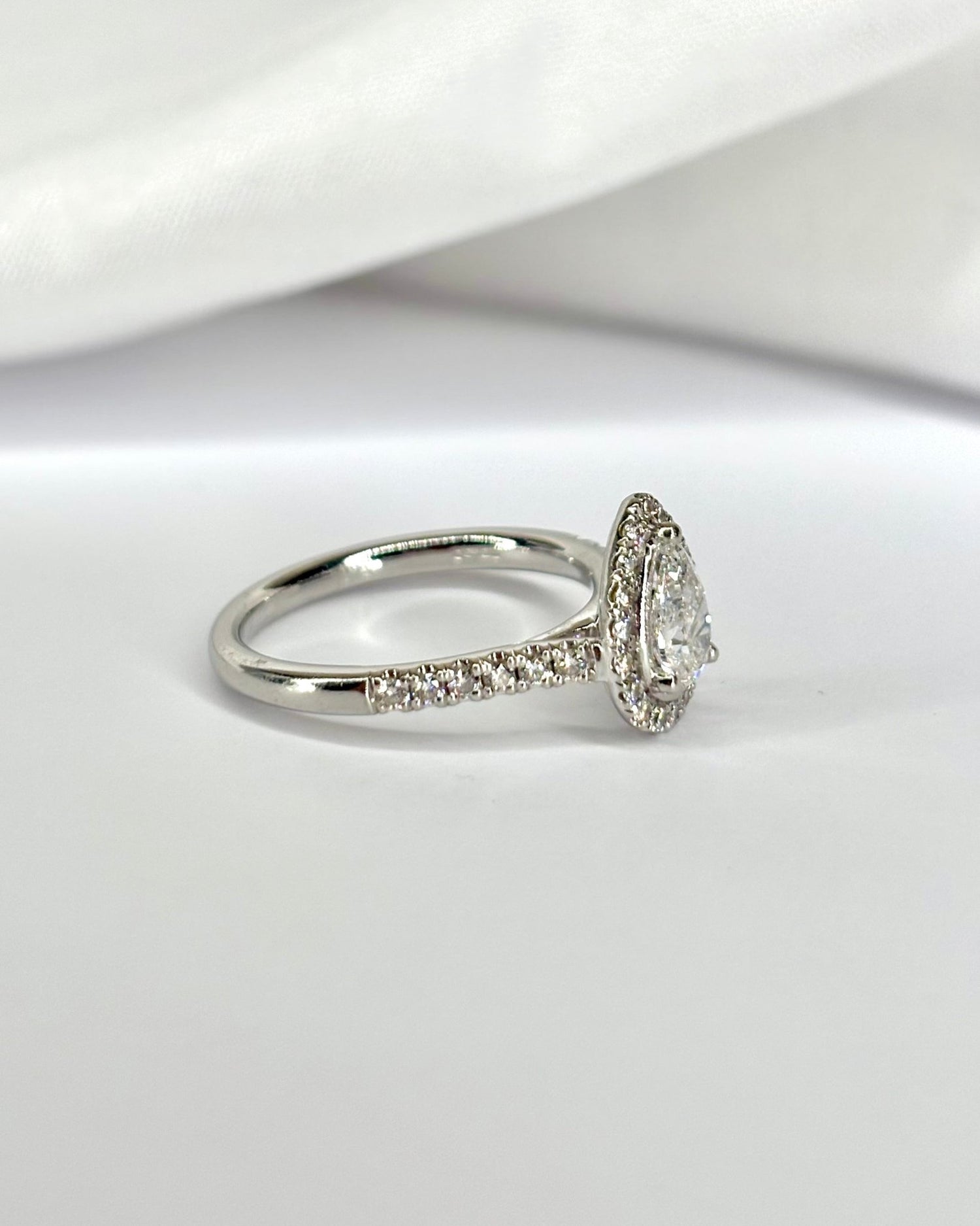 Bague Solitaire Diamants 1.03 carat &quot;Noëmie&quot; - Elliade Paris