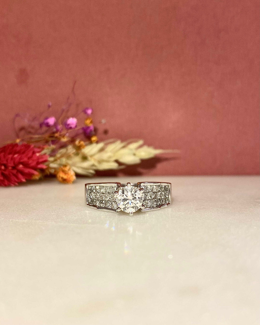Bague Solitaire Vintage 37 Diamants 1.14 carat &quot;Adela&quot;