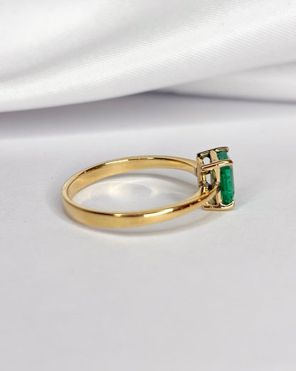 Bague Solitaire Émeraude 0.72 carat "Emilia" - Elliade Paris
