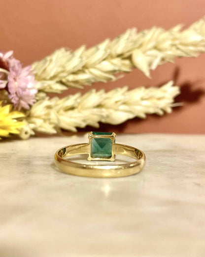 Bague Solitaire Émeraude 0.80 carat &quot;Frances&quot; - Elliade Paris