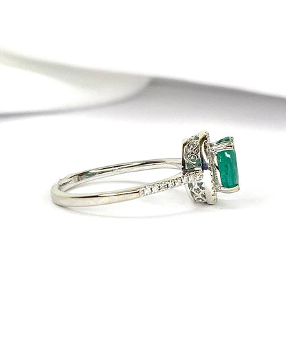 Bague Solitaire Émeraude 0.97 carat &amp; Diamants 0.21 carat "Edwina" - Elliade Paris