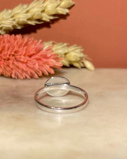 Bague Solitaire Emeraude Cabochon 0.75 carat &quot;Ilia&quot;